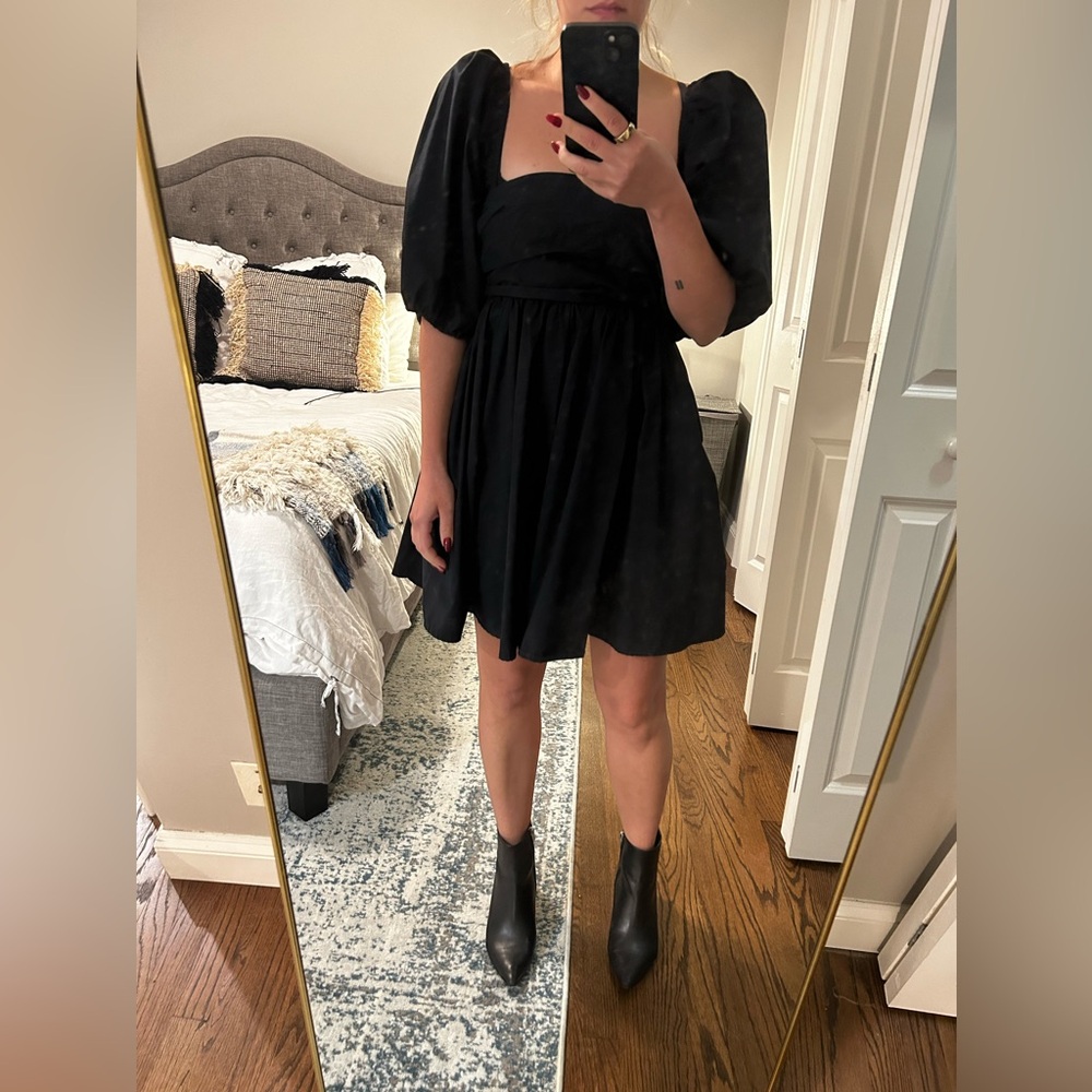 Abercrombie Ruched Bodice Puff Sleeve Mini Dress - black (size small petite, SP)
